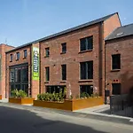 The Loft, The Quadrant, York - Location, Views And Luxury With A Parking Space