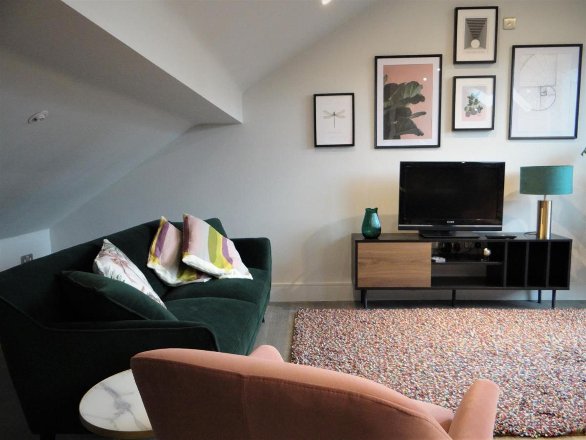 The Loft, The Quadrant, - Location, Views And Luxury With A Parking Space Apartment *